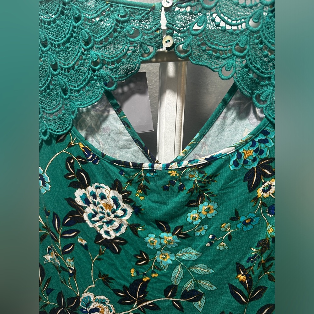 NWT Daniel Rainn Teal Floral Lace Top - Picture 6 of 8